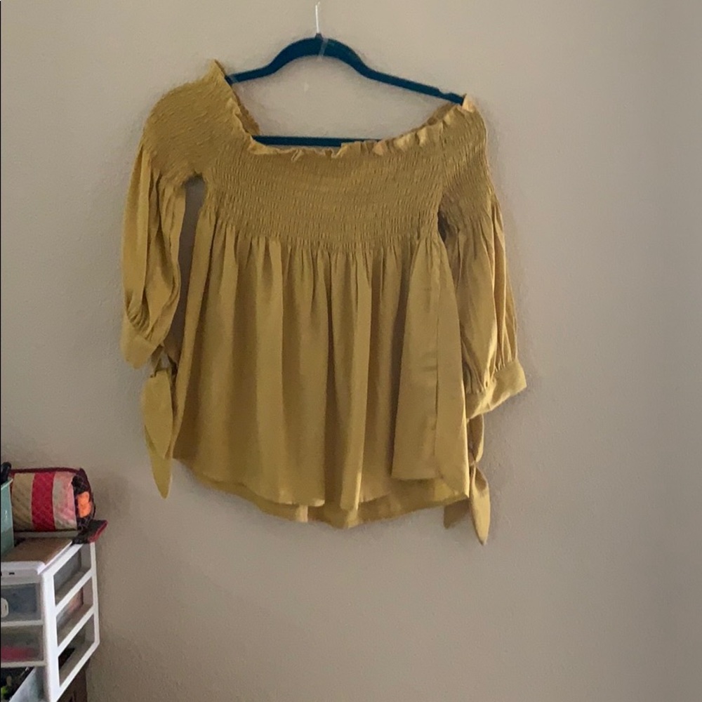 Off-shoulder top